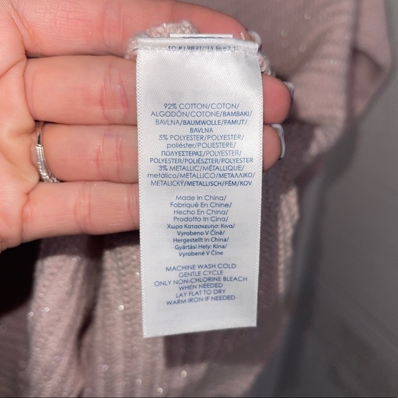 CHAPS Pink V-Neck Sweater with Metallic Silver Foil Threading S - Picture 7 of 8